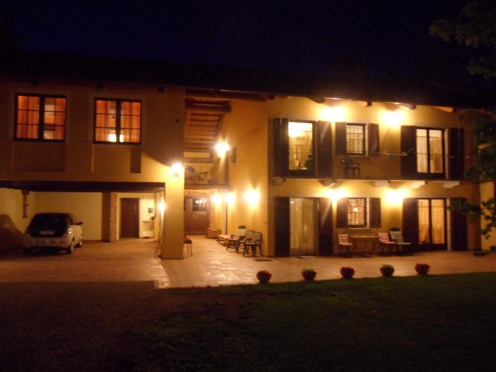 Quattro Gatti Bed and Breakfast Airasca Buitenkant foto