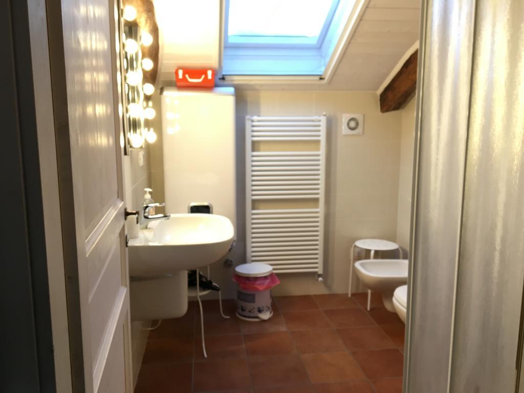 Quattro Gatti Bed and Breakfast Airasca Buitenkant foto