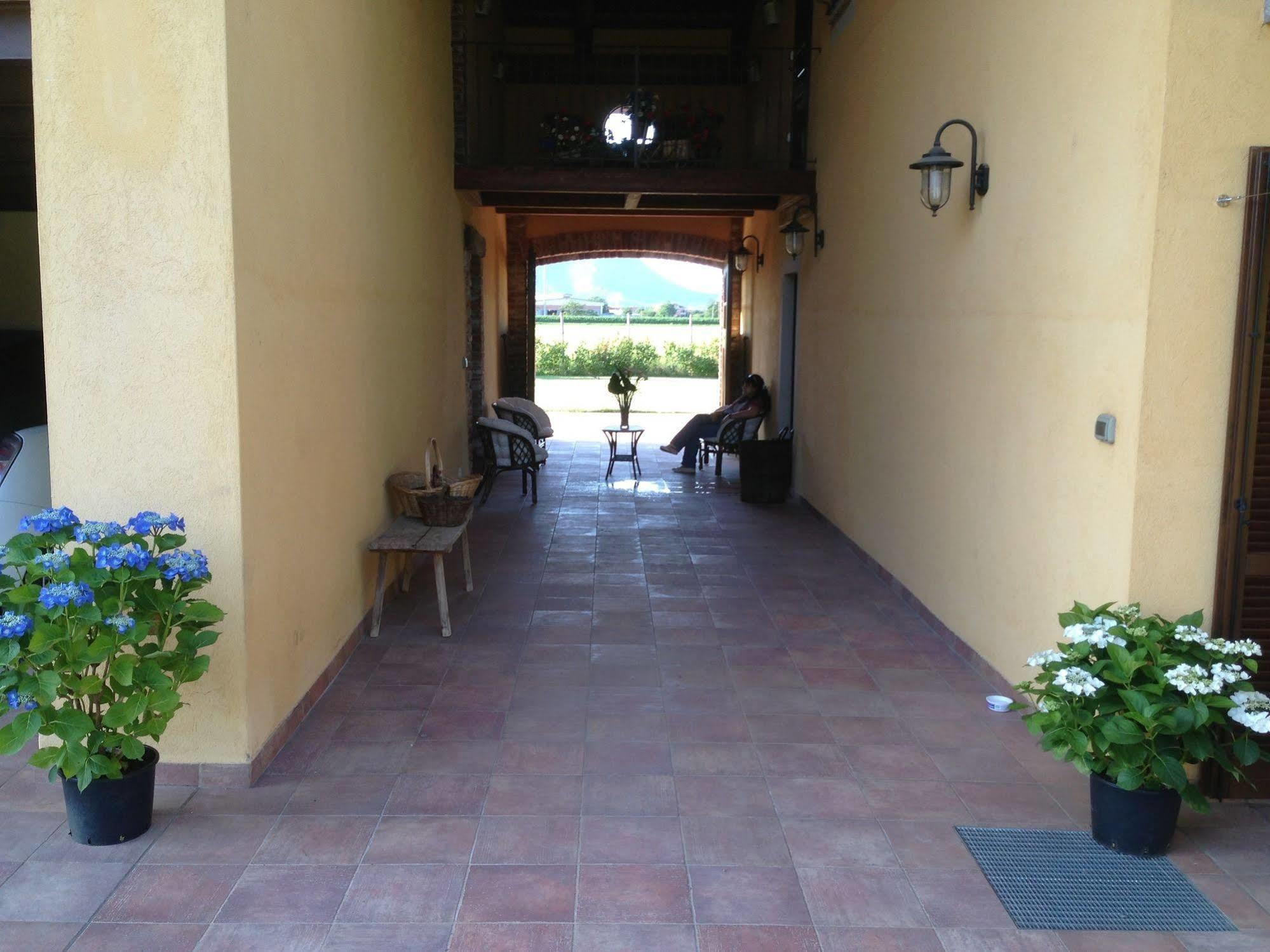 Quattro Gatti Bed and Breakfast Airasca Buitenkant foto