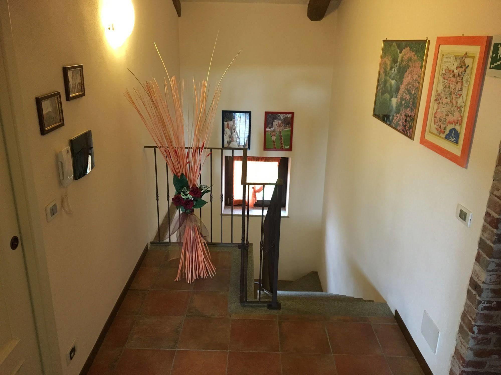Quattro Gatti Bed and Breakfast Airasca Buitenkant foto